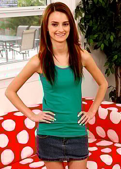 Farrah Valentine